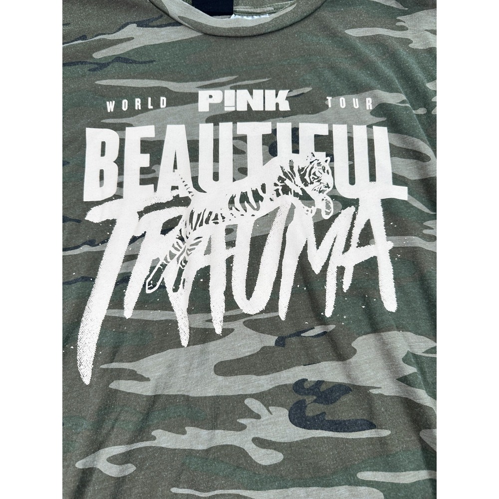 Pink Beautiful Trauma World Tour T-Shirt Mens Large Gray Camouflage Crew Neck - Picture 2 of 7